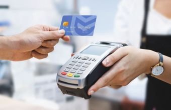Azərbaycanda nağdsız ödənişlər 14 % artıb