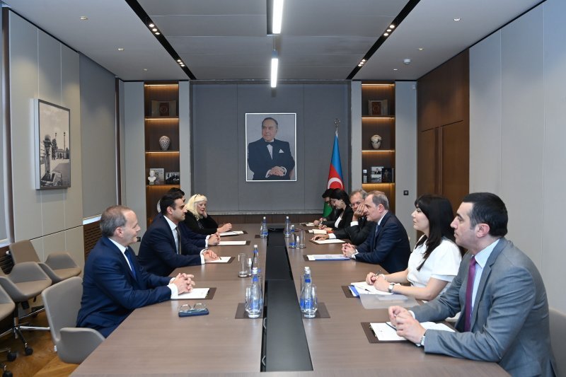 Ceyhun Bayramov Abraham Hamade ilə görüşüb