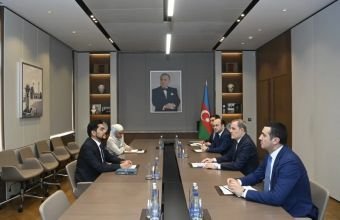 Ceyhun Bayramov Ahmad Kamrizamil Bin Mohd Rzanı qəbul edib