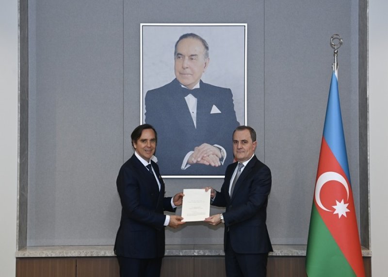 Ceyhun Bayramov Bernard Klinqli qəbul edib