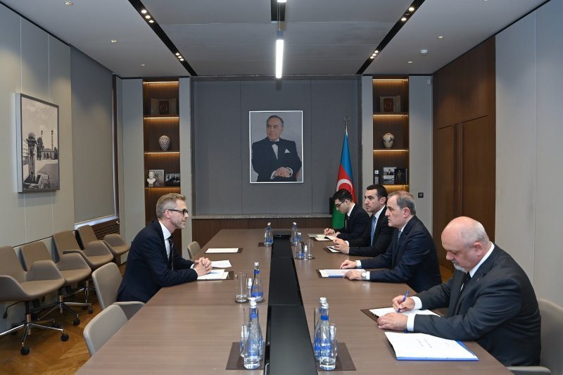 Ceyhun Bayramov İsveçin Azərbaycandakı səfirini qəbul edib