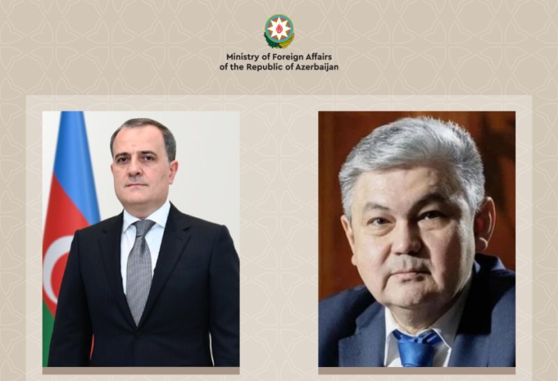 Ceyhun Bayramov qazaxıstanlı həmkarı ilə telefon danışığı aparıb