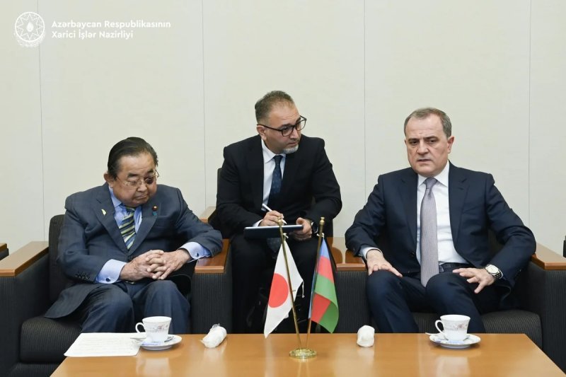Ceyhun Bayramov Dostluq Liqasının üzvləri ilə görüşüb