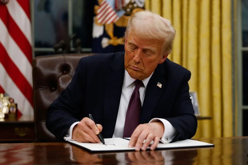 Donald Trampdan Bakıya məktub