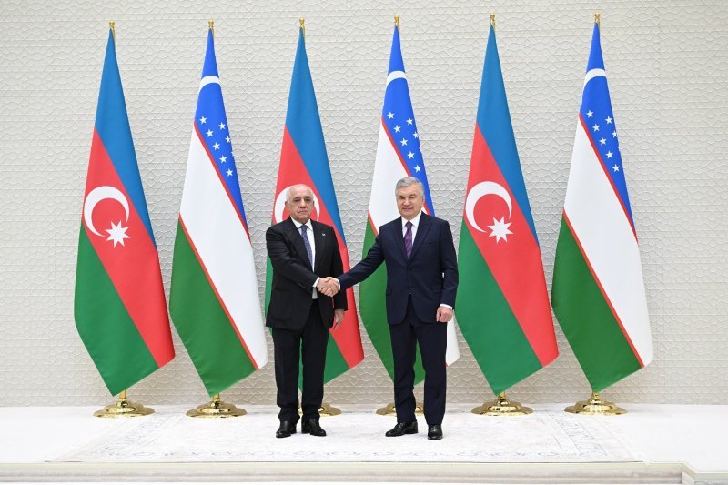 Əli Əsədov Şavkat Mirziyoyevlə görüşüb -