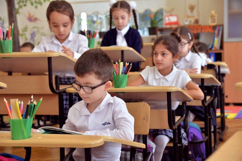 I sinfə qəbul olunan şagirdlərin sayı açıqlanıb