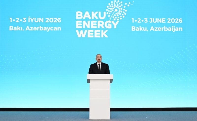 İlham Əliyev: Azərbaycanın zəngin bərpa olunan enerji potensialı "yaşıl enerji" üçün geniş imkanlar yaradır