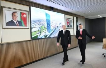 İlham Əliyev Mərkəzi Bankın yeni binasının açılışında iştirak edib -
