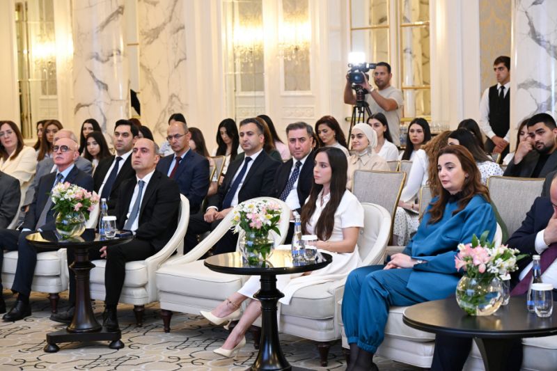 Leyla Əliyeva “Qızların təhsilinə dəstək” layihəsinin II Məzun Gününda iştirak edib -