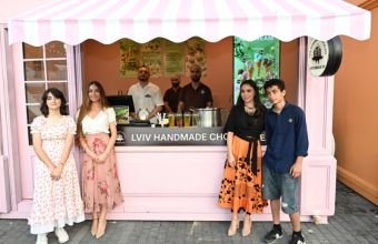Leyla Əliyeva və Arzu Əliyeva "CandyFest"i ziyarət ediblər