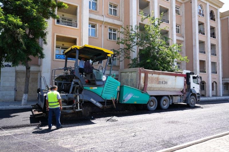 Naxçıvan şəhərində bəzi küçə və məhəllələrdə yollar əsaslı təmir olunacaq