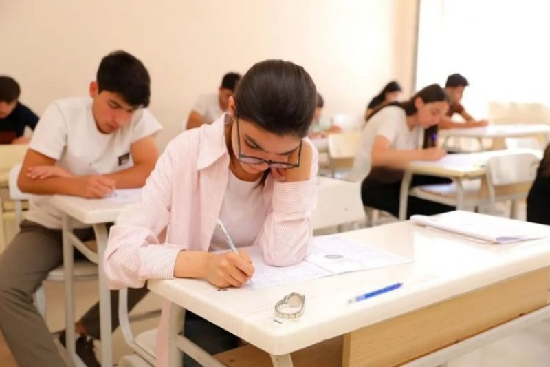Ötən il əlaçı olan şagirdlərin qəbul imtahan nəticələri necə olub?