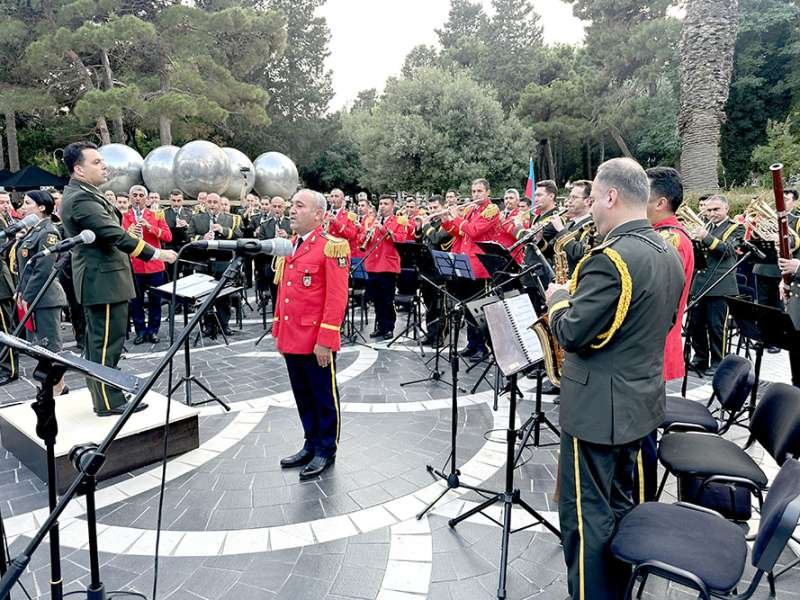 Silahı Qüvvələr Günü Azərbaycan və Türkiyə hərbi orkestrlərinin bayram konserti ilə qeyd olunub