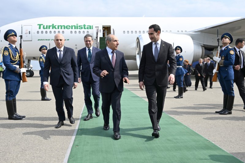 Türkmənistan Prezidenti Azərbaycana səfərə gəlib