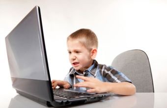 Uşaqlar sosial şəbəkələrdə nə qədər vaxt keçirir?