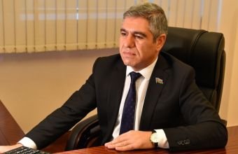 Vüqar Bayramov:  2021-2025-ci illərdə məcburi köçkünlərə 1,65 mlrd manat ayrılıb