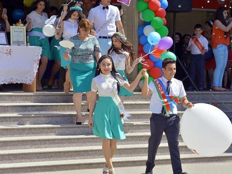 XI sinfi bitirəcək şagirdlərin sayı açıqlanıb