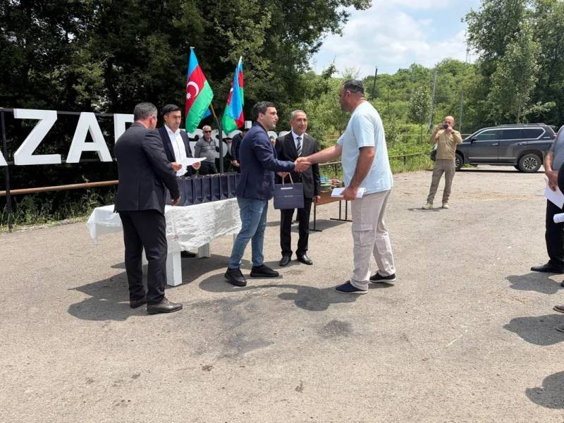 Xocavəndin Qırmızı Bazar və Hadrut qəsəbələrinə növbəti köç olub
