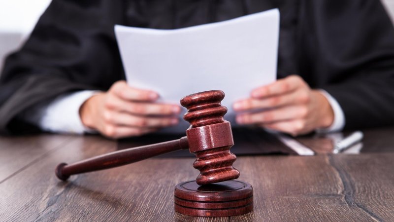 Yetkinlik yaşına çatmayan şəxs barəsində həbs qətimkan tədbiri tətbiq edilirmi? -