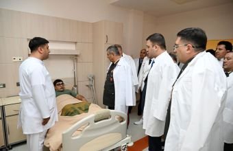 Zakir Həsənov Baş Klinik Hospitalı ziyarət edib -