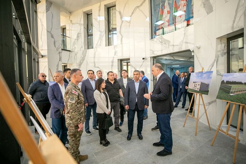 Zakir Həsənov Gürcüstanda bir sıra hərbi obyektlərdə olub -