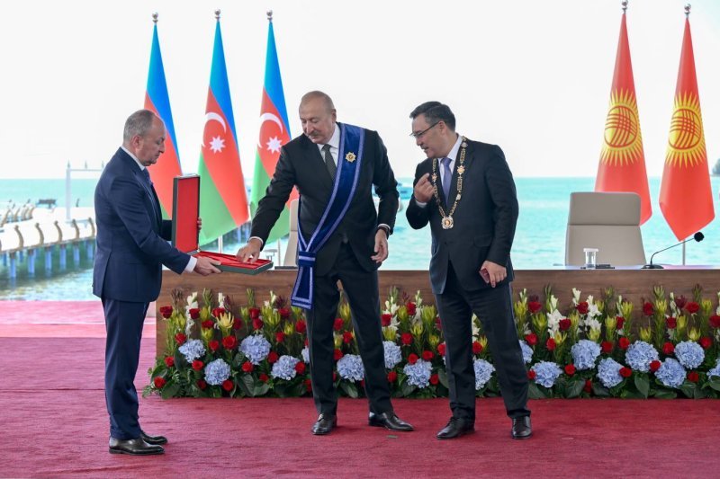 Azərbaycan və Qırğızıstan prezidentlərinin təltifolunma mərasimi keçirilib -
