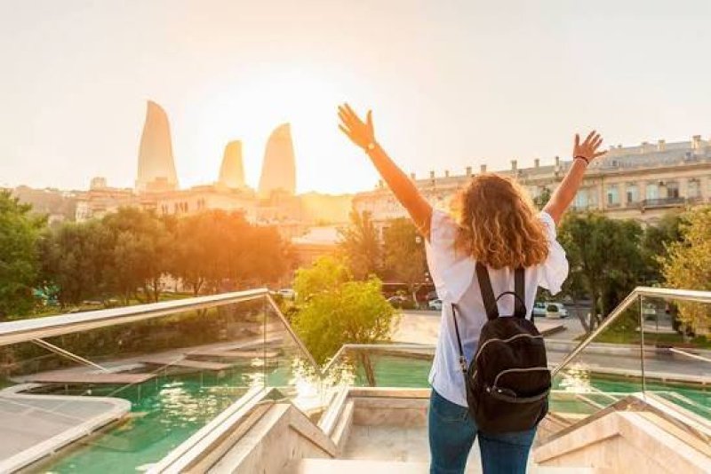 Azərbaycana turist axını 10 %-dən çox azalıb