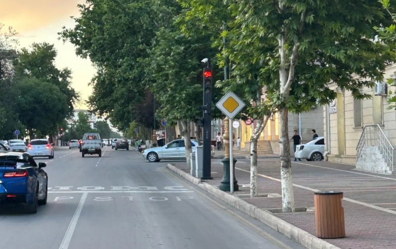 Azərbaycanda yol hərəkəti, parklanma və texniki baxış qaydaları təkmilləşdirilir