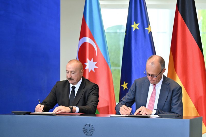 Berlində Almaniya-Azərbaycan sənədlərinin imzalanması mərasimi keçirilib -
