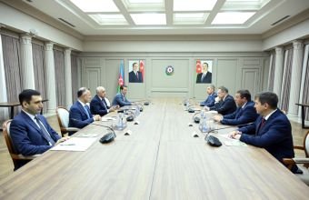 Əli Əsədov Rusiyanın səhiyyə naziri ilə görüşüb