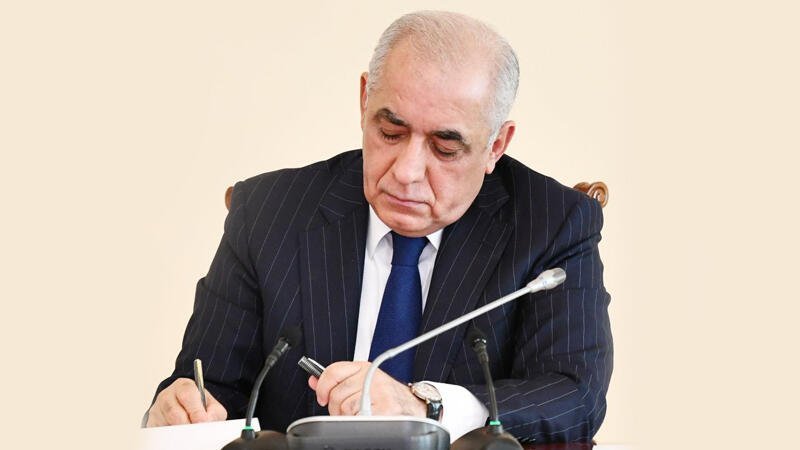 Əli Əsədov yeni sərəncam imzalayıb