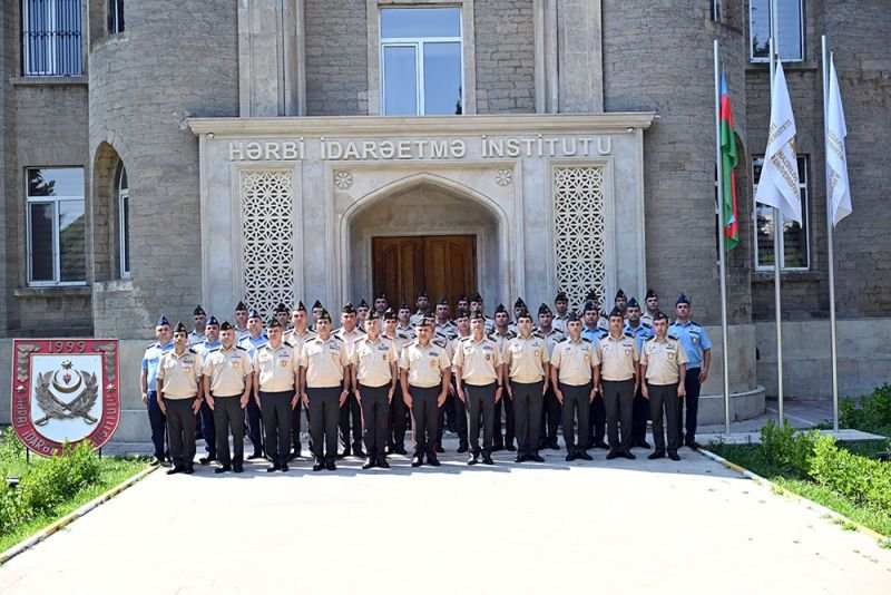 “İdarəetmə Akademik kursu”nun buraxılış mərasimi keçirilib