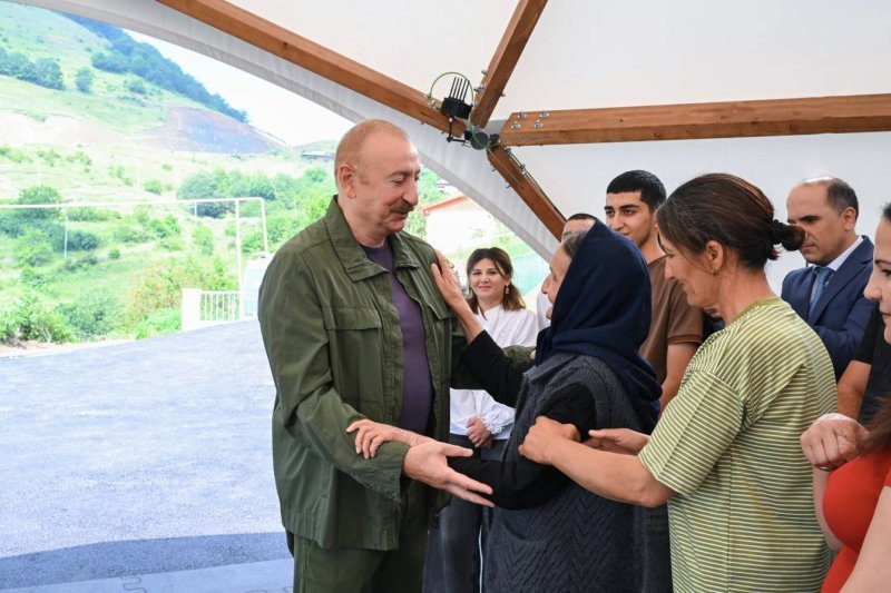 İlham Əliyev: Artıq köçkün həyatı keçmişdə qaldı