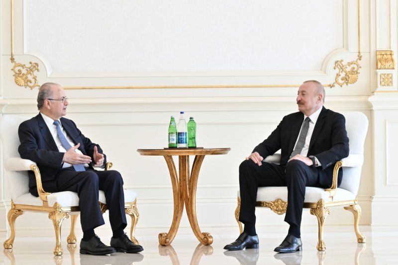 İlham Əliyev Fələstinin Baş nazirini qəbul edib -