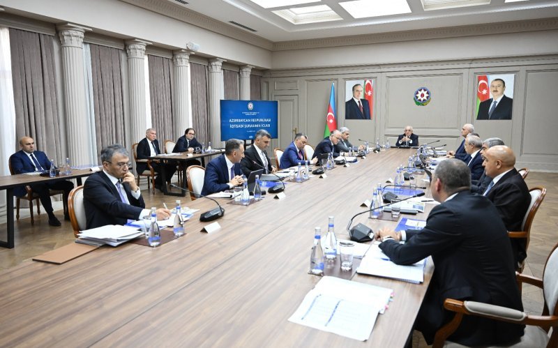 İqtisadi Şuranın iclası keçirilib