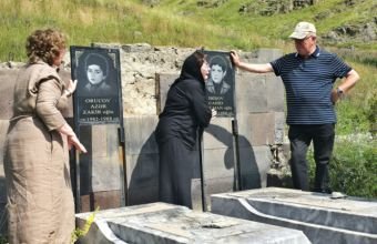Kəlbəcərdə helikopter qəzasında həlak olan 8 azyaşlının xatirəsi anılıb -
