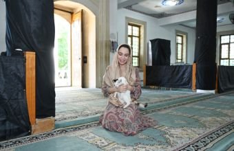 Leyla Əliyeva Yevlaxda Cümə məscidini ziyarət edib -