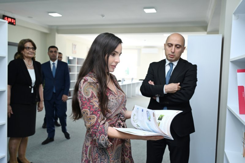 Leyla Əliyeva Yevlaxda məktəb binasının açılışında iştirak edib -