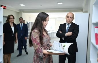 Leyla Əliyeva Yevlaxda məktəb binasının açılışında iştirak edib -