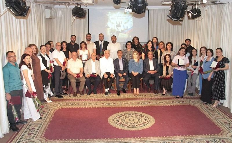Naxçıvan Dövlət Milli Dram Teatrı Bakıda keçirilən tədbirdə təltif edilib -