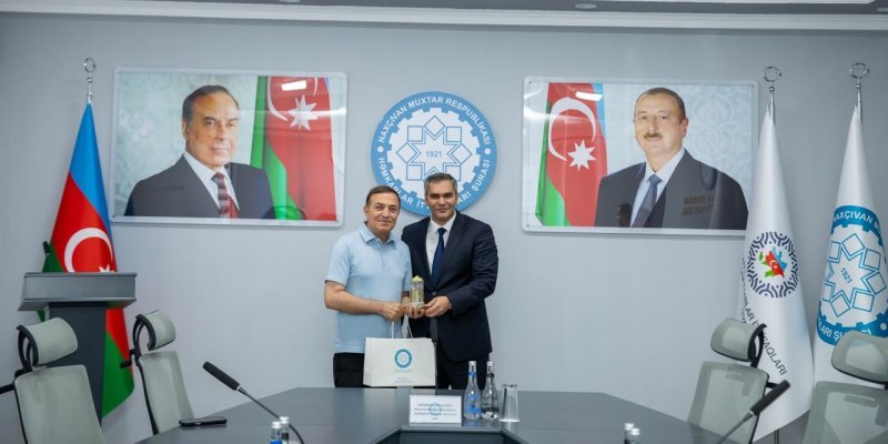 Naxçıvan Həmkarlar İttifaqları Şurasında Mənsum İbrahimovla görüş keçirilib -