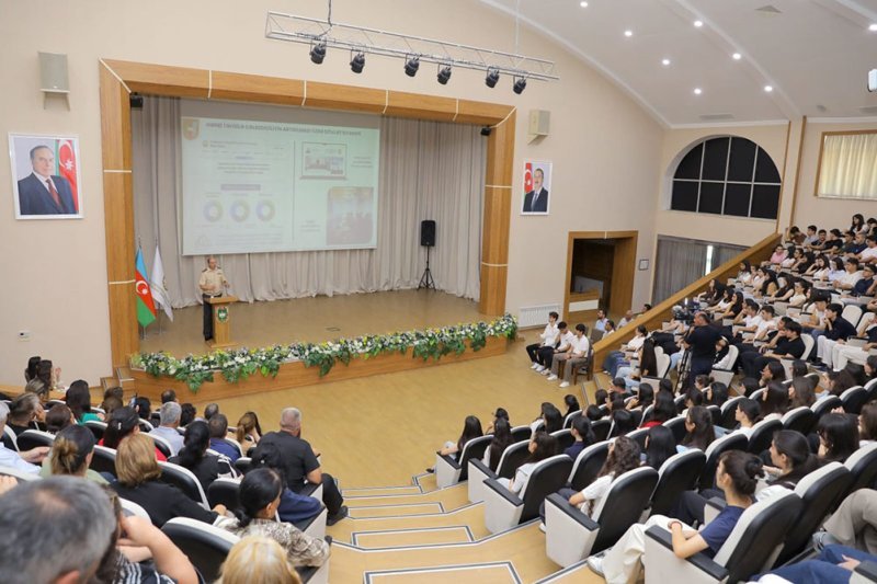 Naxçıvan Hərbi Kollecində yüksək bal toplayan abituriyentlərlə görüş olub -