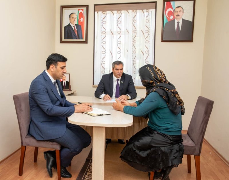 Qəzənfər Abdullayev Bənəniyar kənd sakinləri ilə görüşüb -