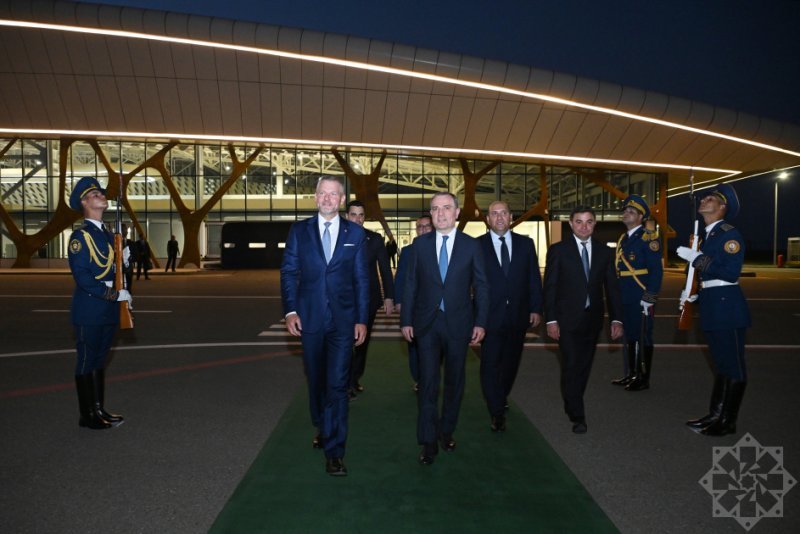 Slovakiya Prezidenti Füzuli aeroportundan təyyarə ilə Bakı şəhərinə yola düşüb