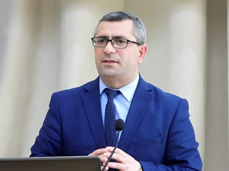 Yarıməsrlik söz işığında alim ömrü - Ramiz Qasımov