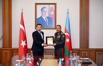 Zakir Həsənov Selçuk Bayraktarı qəbul edib -