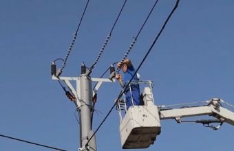 "Azərişıq" Naxçıvanın kənd və qəsəbələrinin elektrik şəbəkəsini yenidən qurur