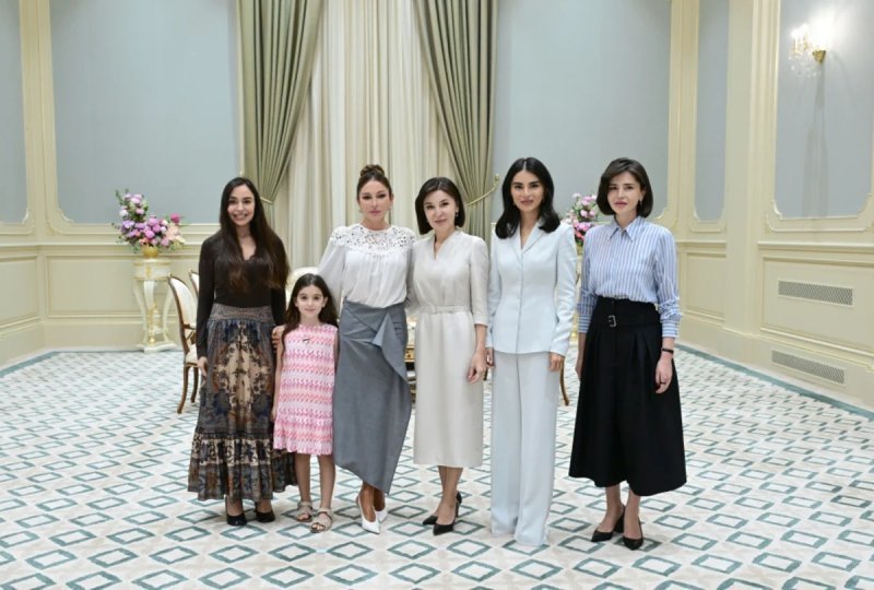 Daşkənddə Azərbaycanın və Özbəkistanın birinci xanımlarının təkbətək görüşü olub