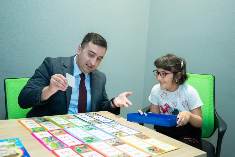 Əlilliyi olan 415 şəxsə on mindən çox reabilitasiya vasitəsi təqdim edilib