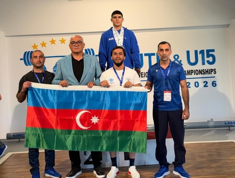 Həmyerlimiz Avropa birinciliyində 3 gümüş medal qazanıb